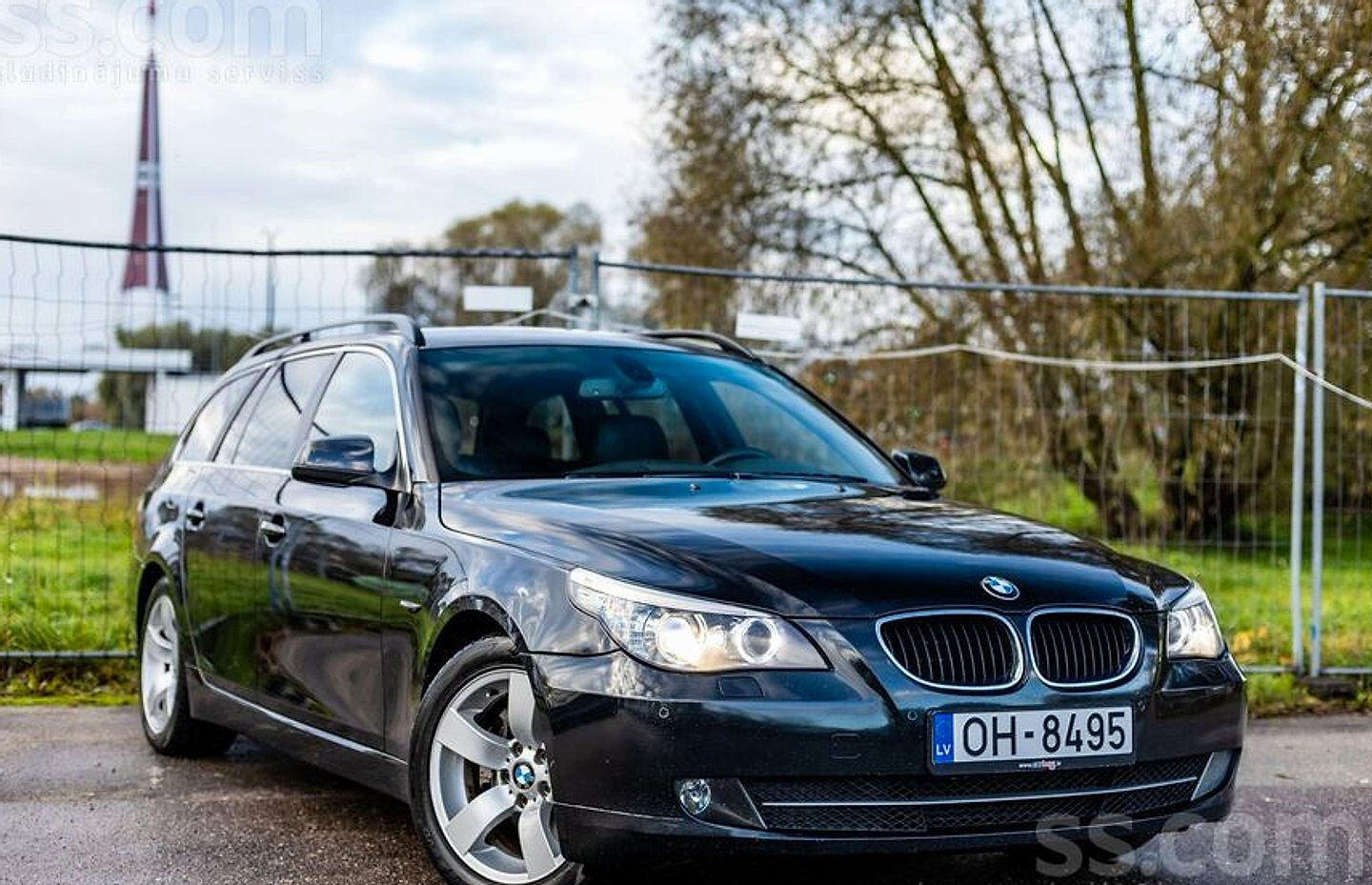 BMW 520 — foto 2