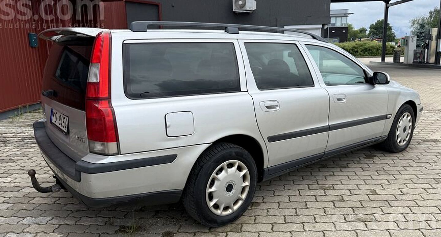 Volvo V70 — foto 4