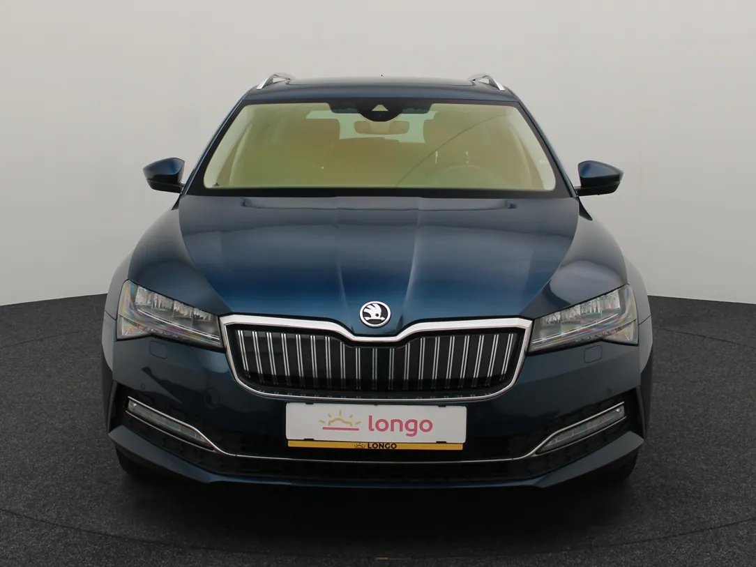 Škoda Superb — foto 4