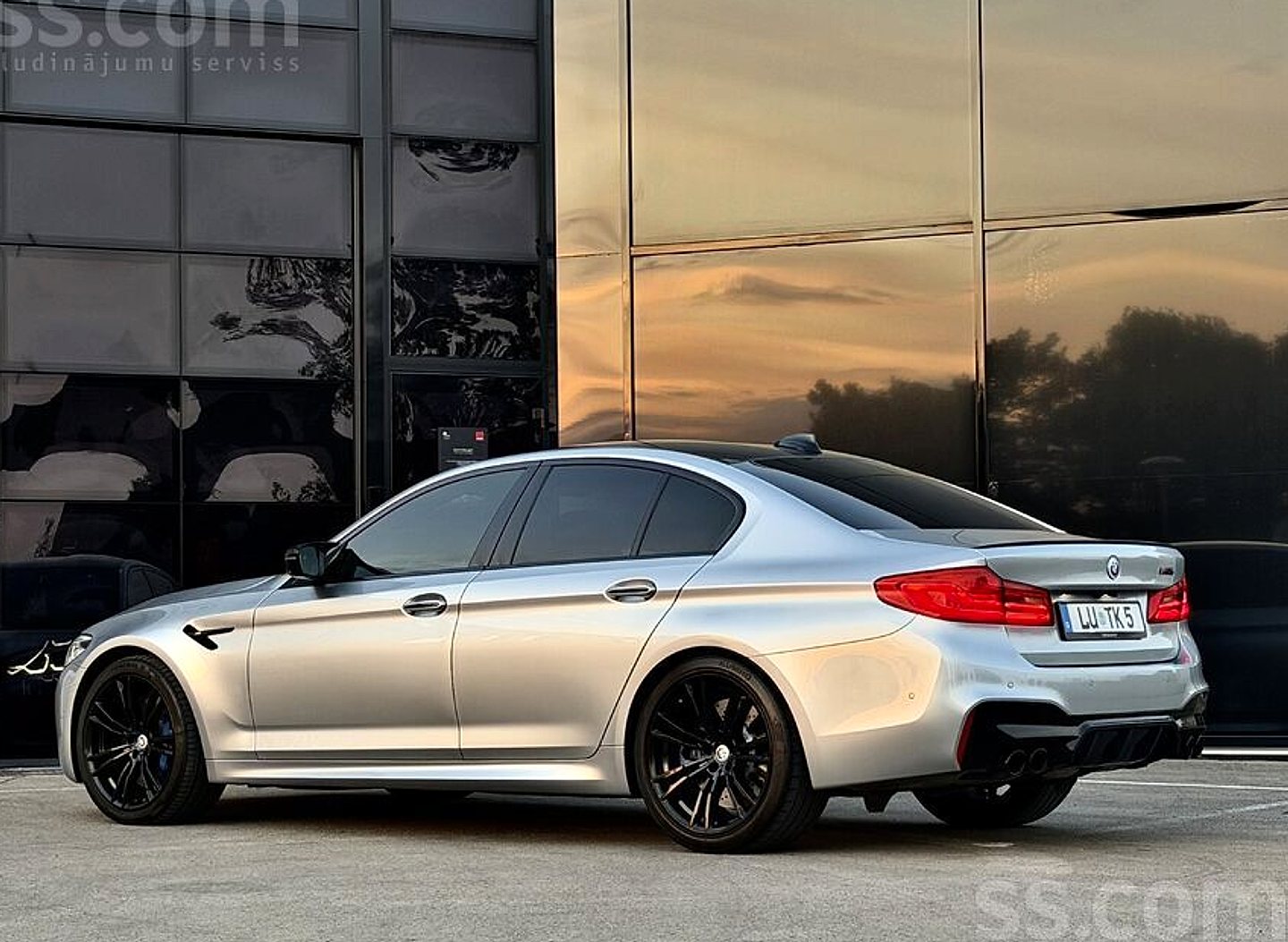 BMW M5 — foto 2