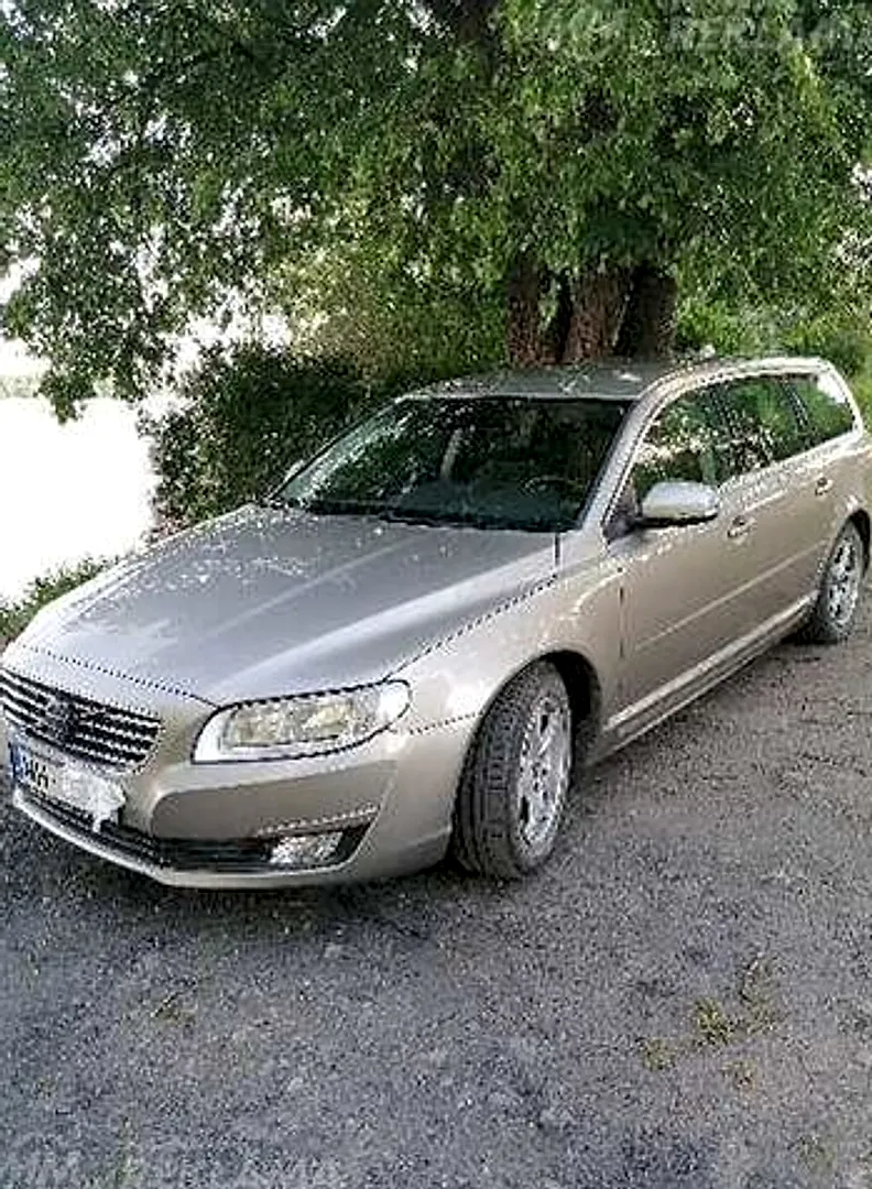 Volvo V70, 2015. gads