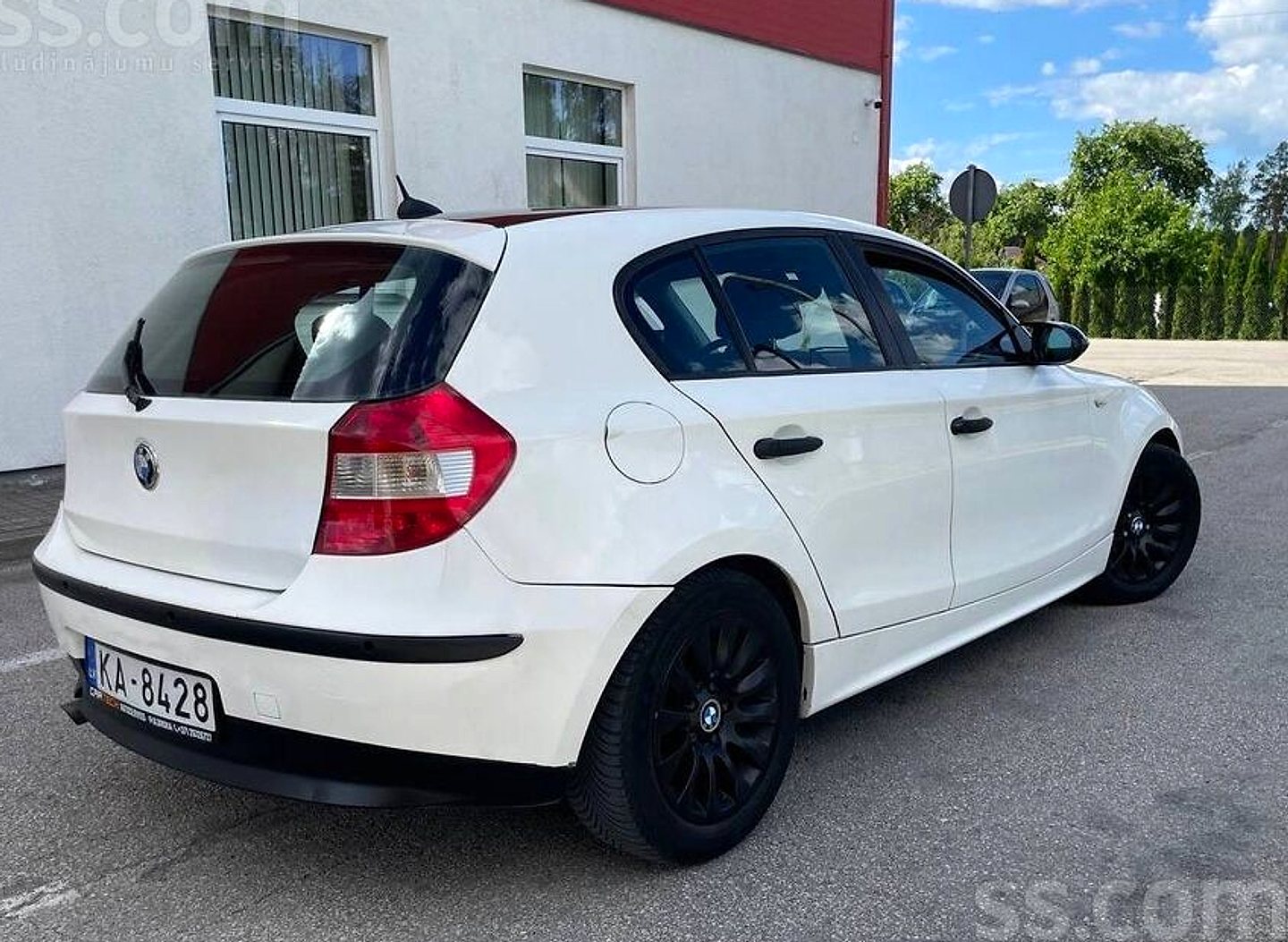 BMW 116 — foto 4