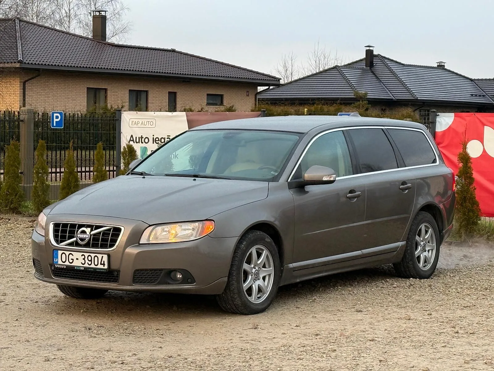 Volvo V70, 2010. gads