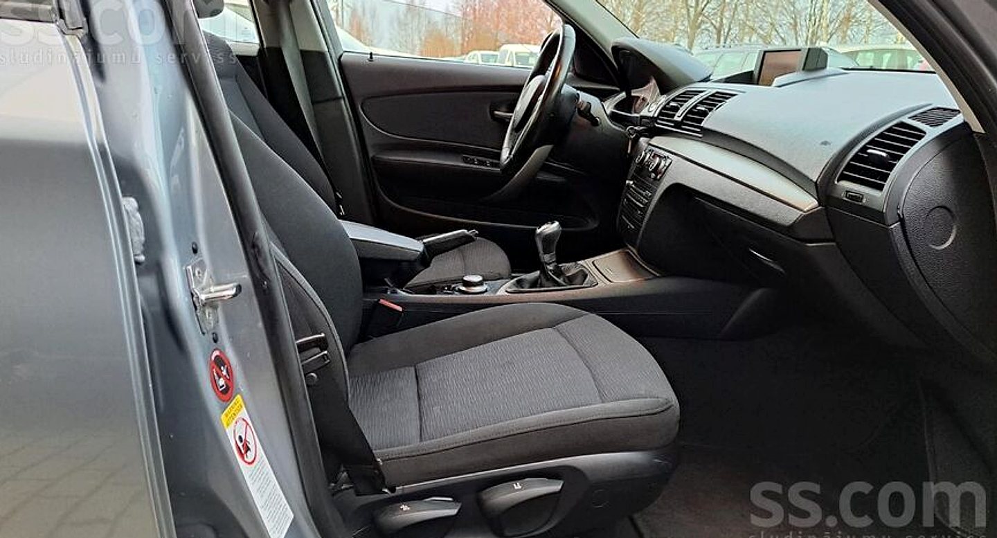 BMW 118 — foto 6