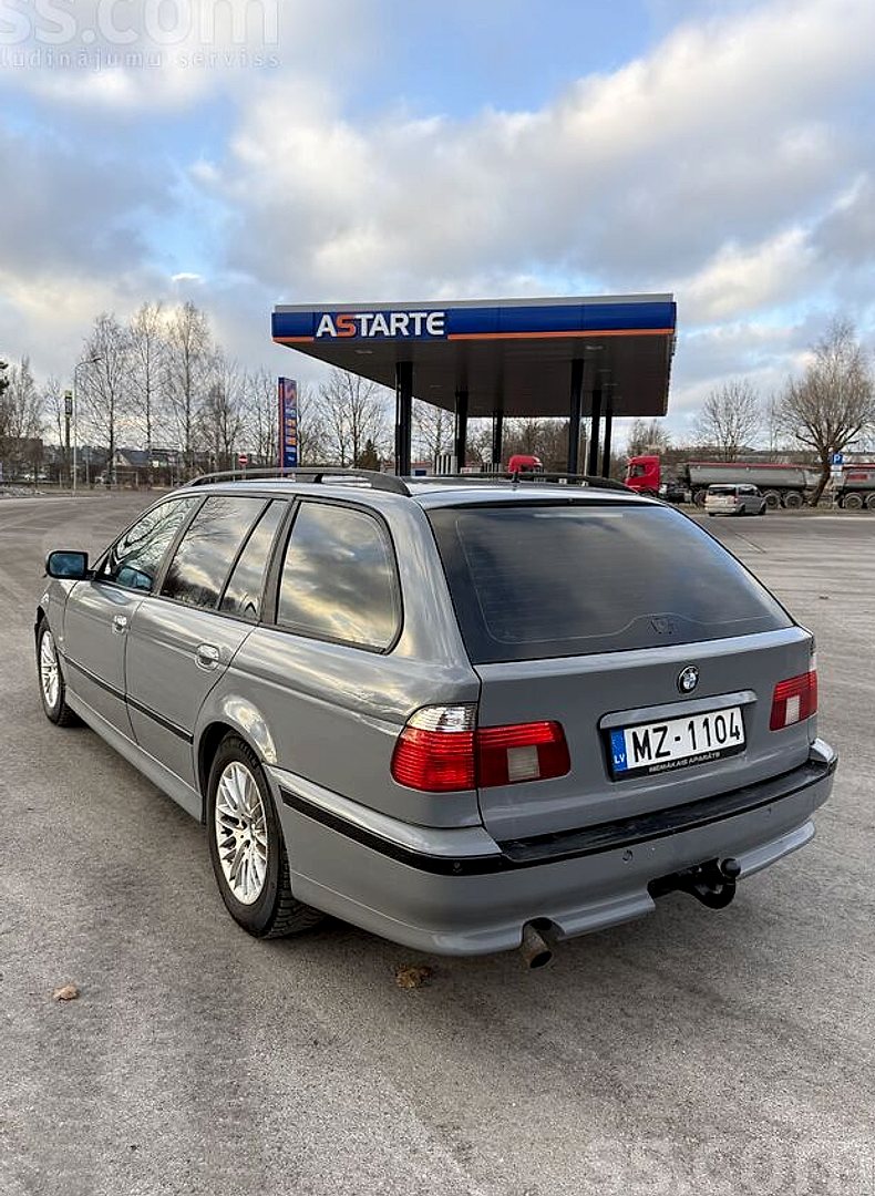 BMW 530 — foto 5