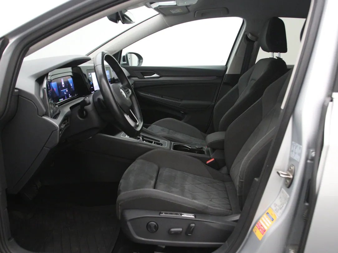 Volkswagen Golf 8 — foto 5