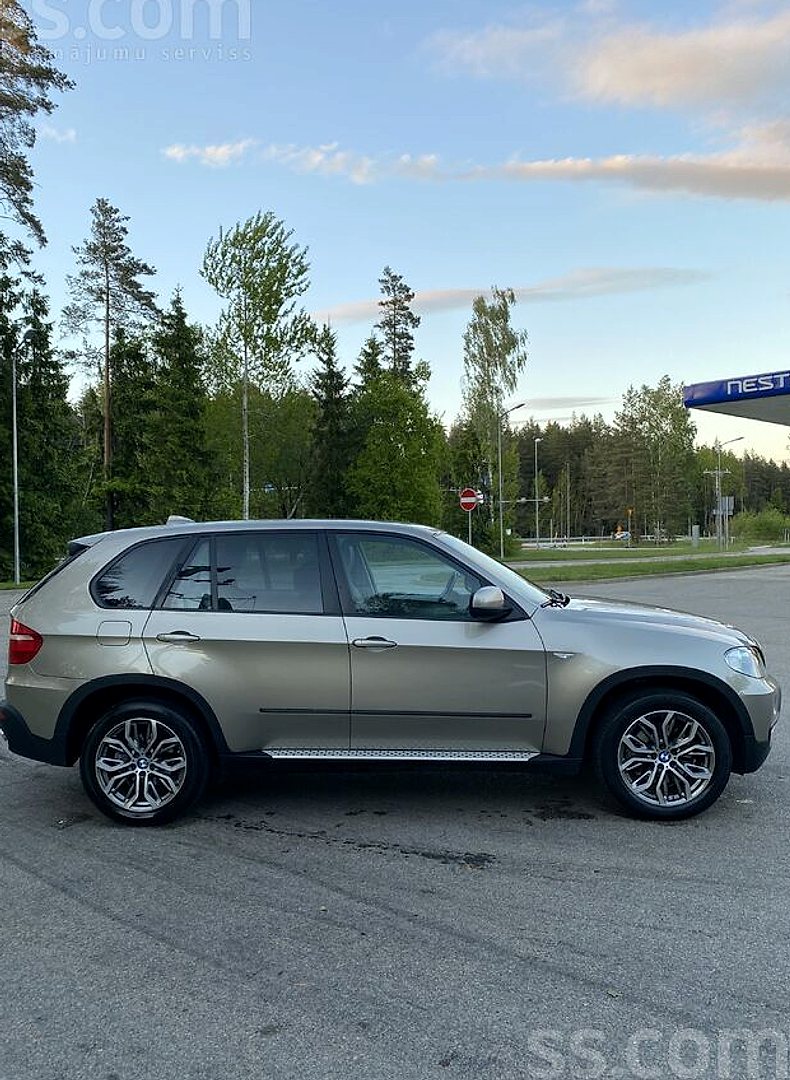 BMW X5 — foto 3