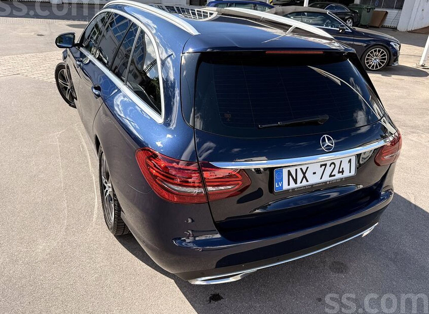 Mercedes-Benz C180 — foto 4