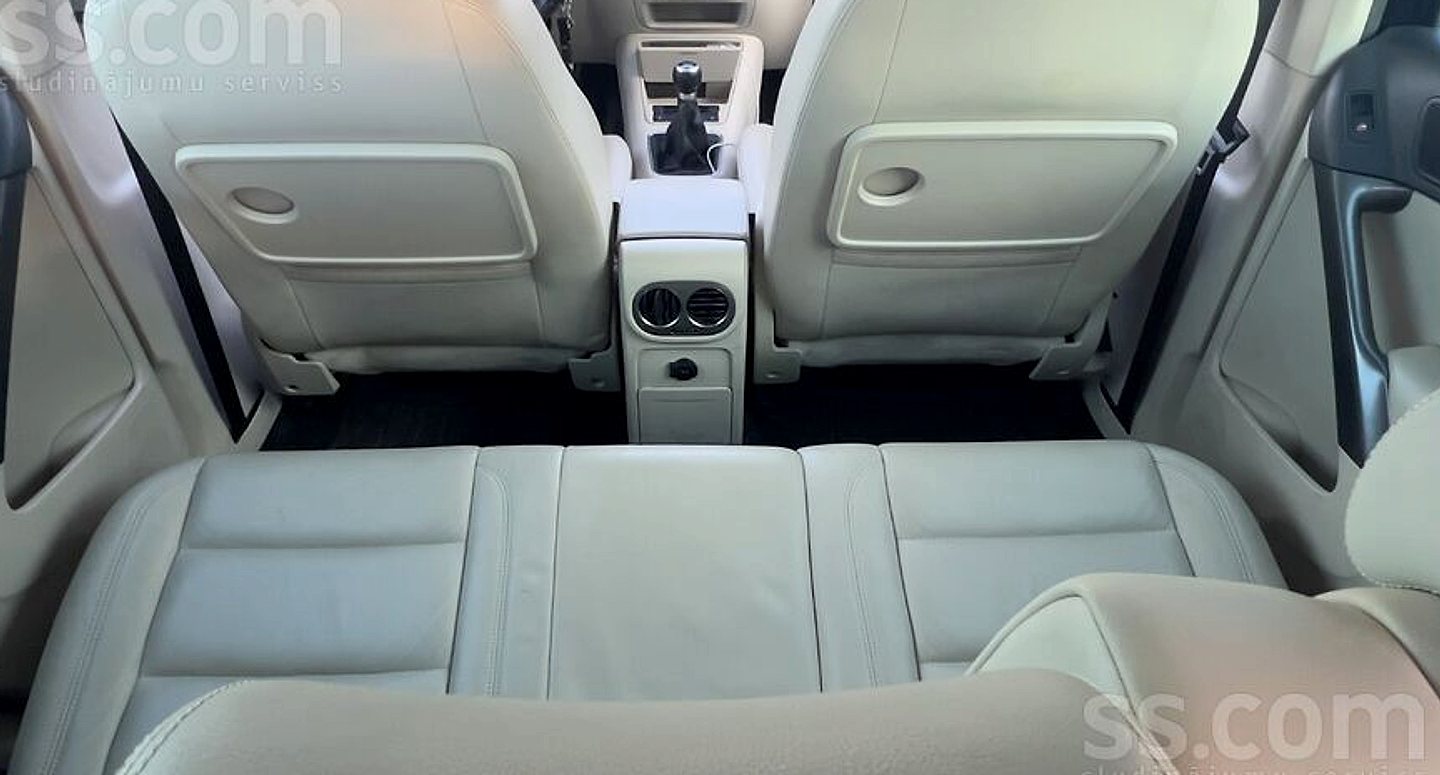 Volkswagen Tiguan — foto 5