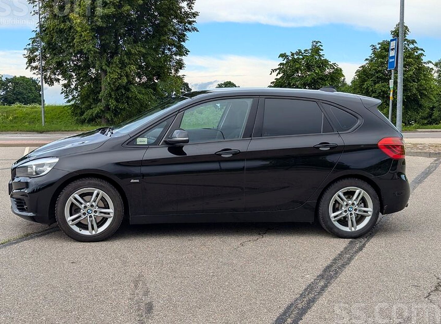 BMW 218 — foto 5