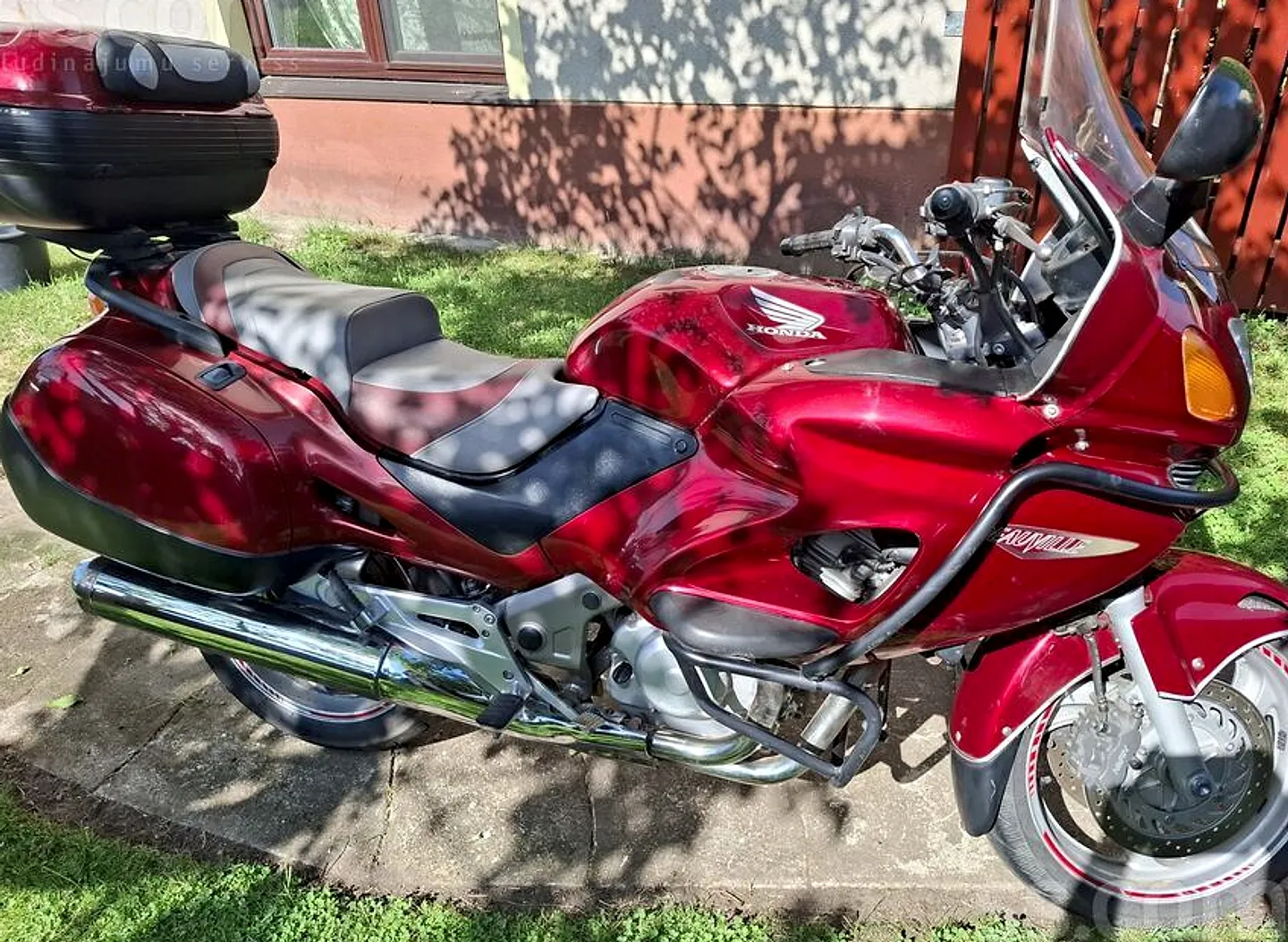 Honda Nt650V