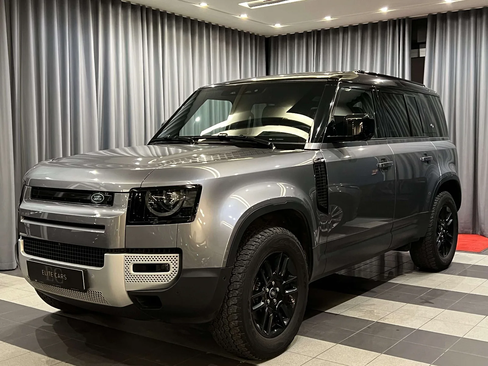 Land Rover Discovery, 2021. gads