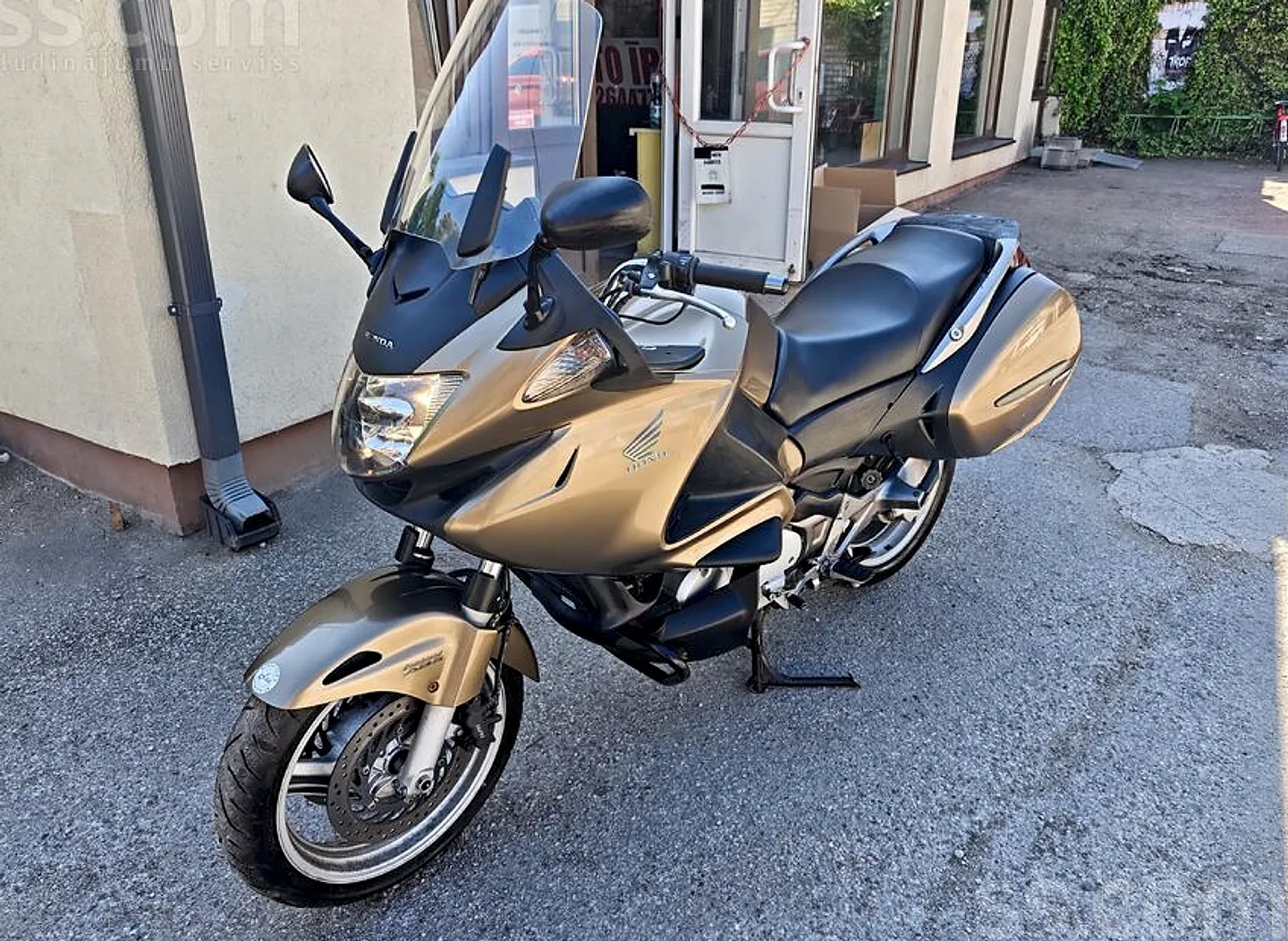 Honda Nt700V, 2007. gads