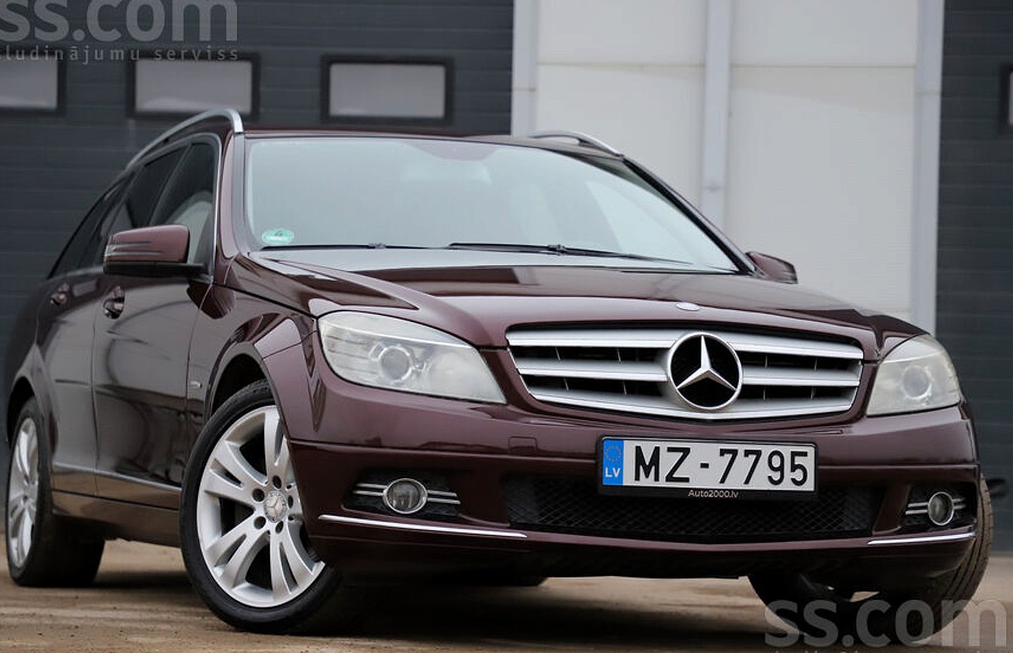 Mercedes-Benz C220 — foto 2
