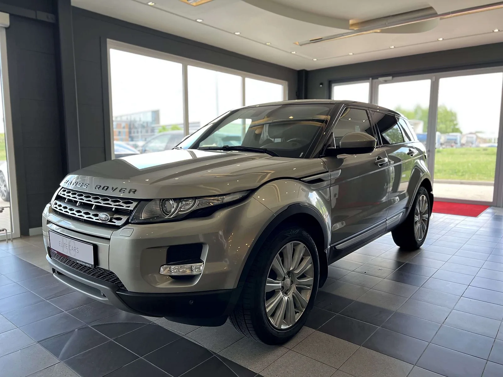 Land Rover Evoque, 2014. gads