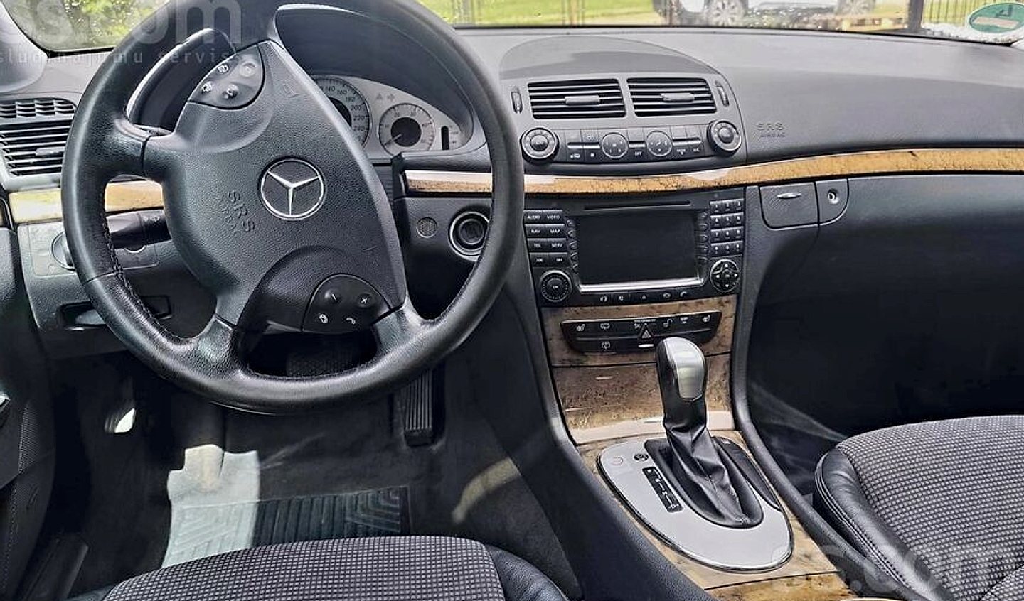 Mercedes-Benz E280 — foto 5