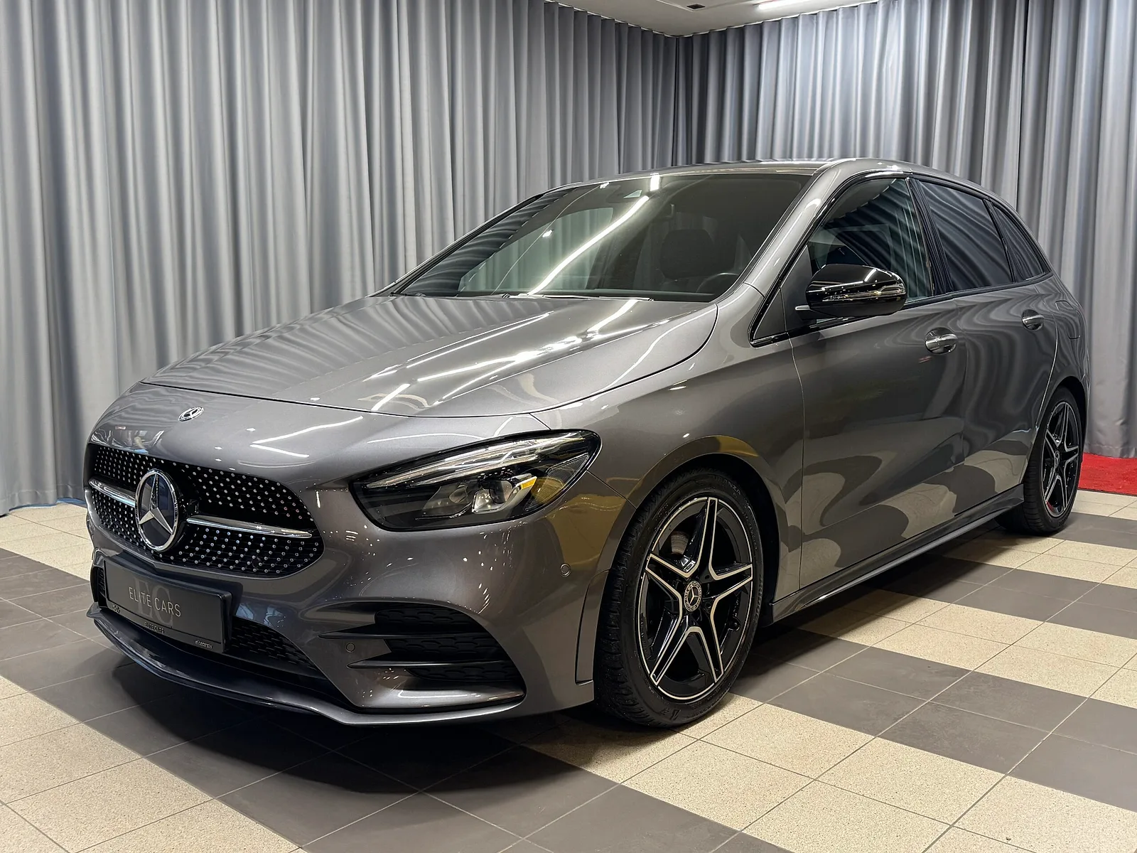 Mercedes-Benz B180, 2019. gads