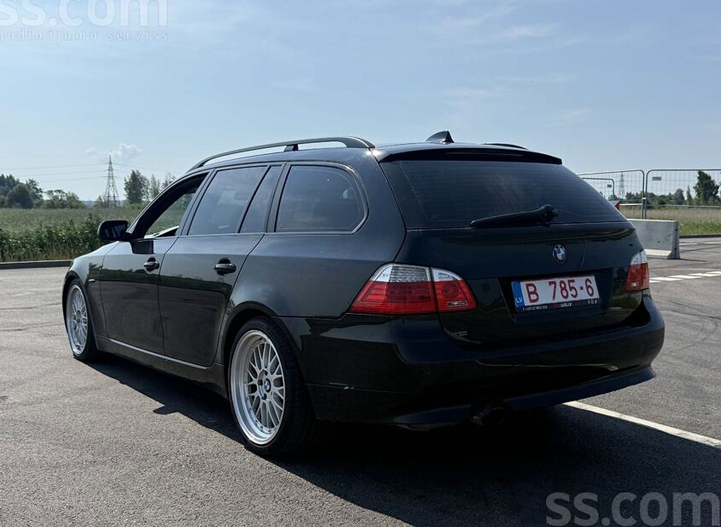 BMW 520 — foto 4