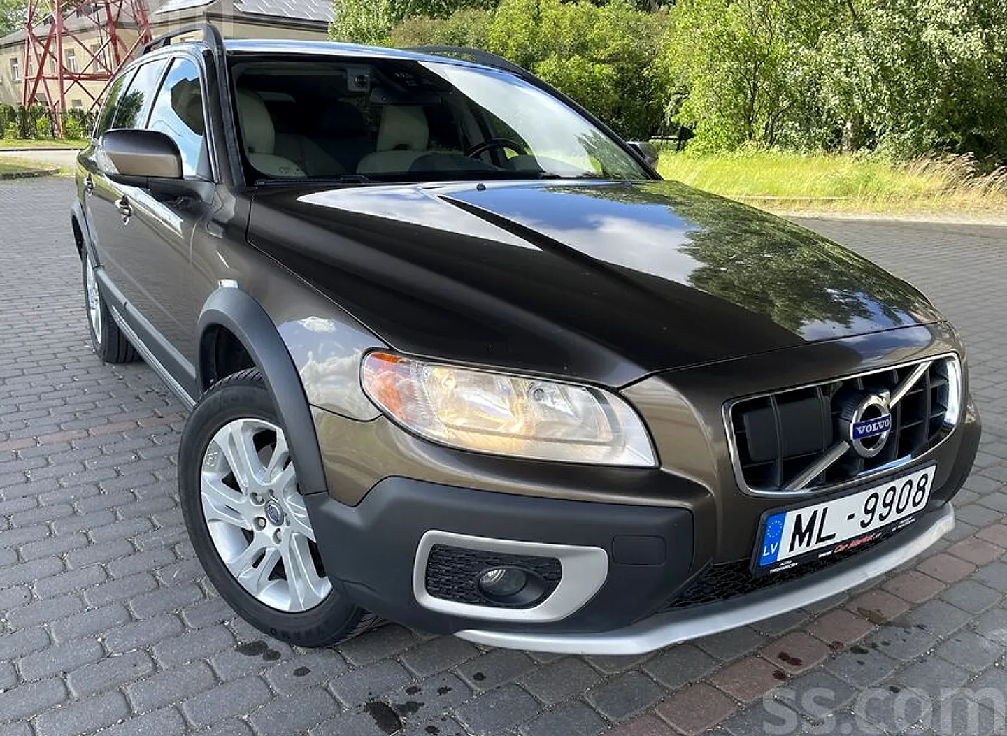Volvo XC 70, 2013. gads