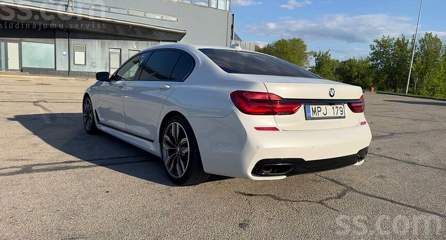 BMW 750 — foto 5