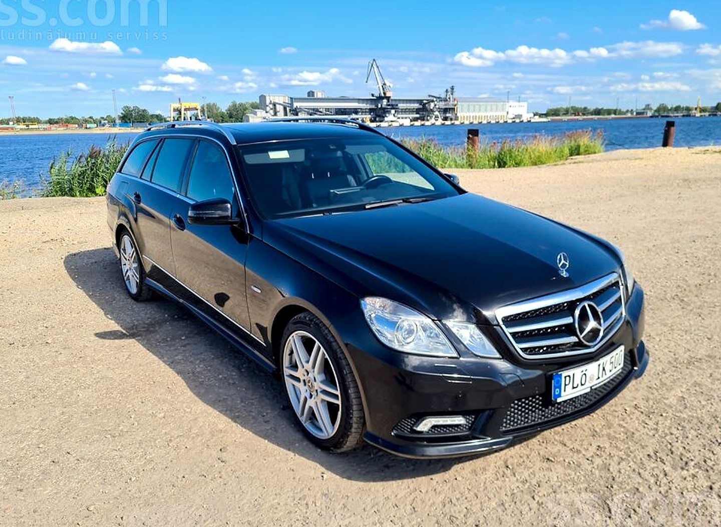 Mercedes-Benz E300 — foto 3