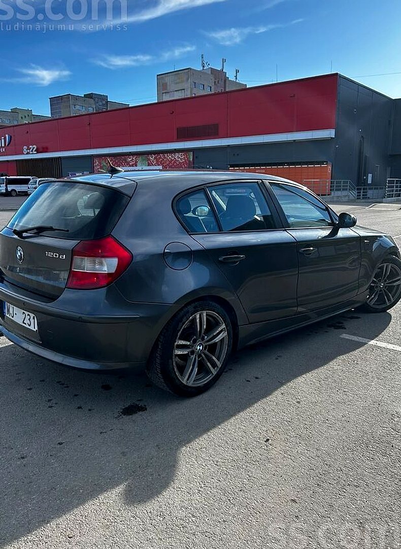 BMW 120 — foto 3