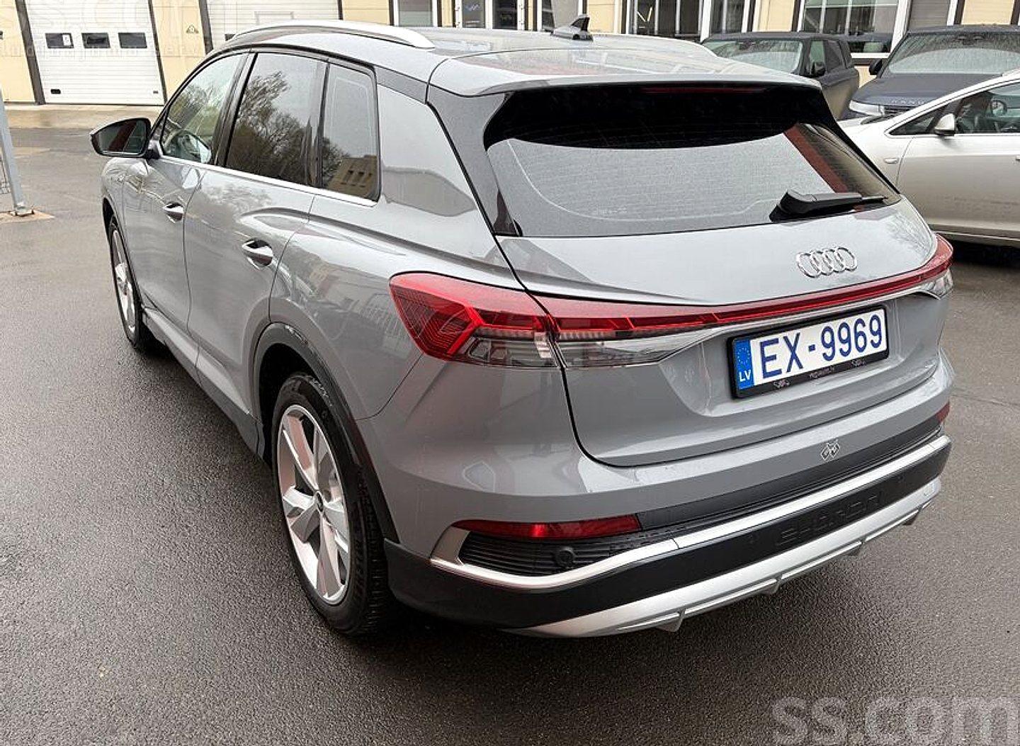 Audi E-tron — foto 4