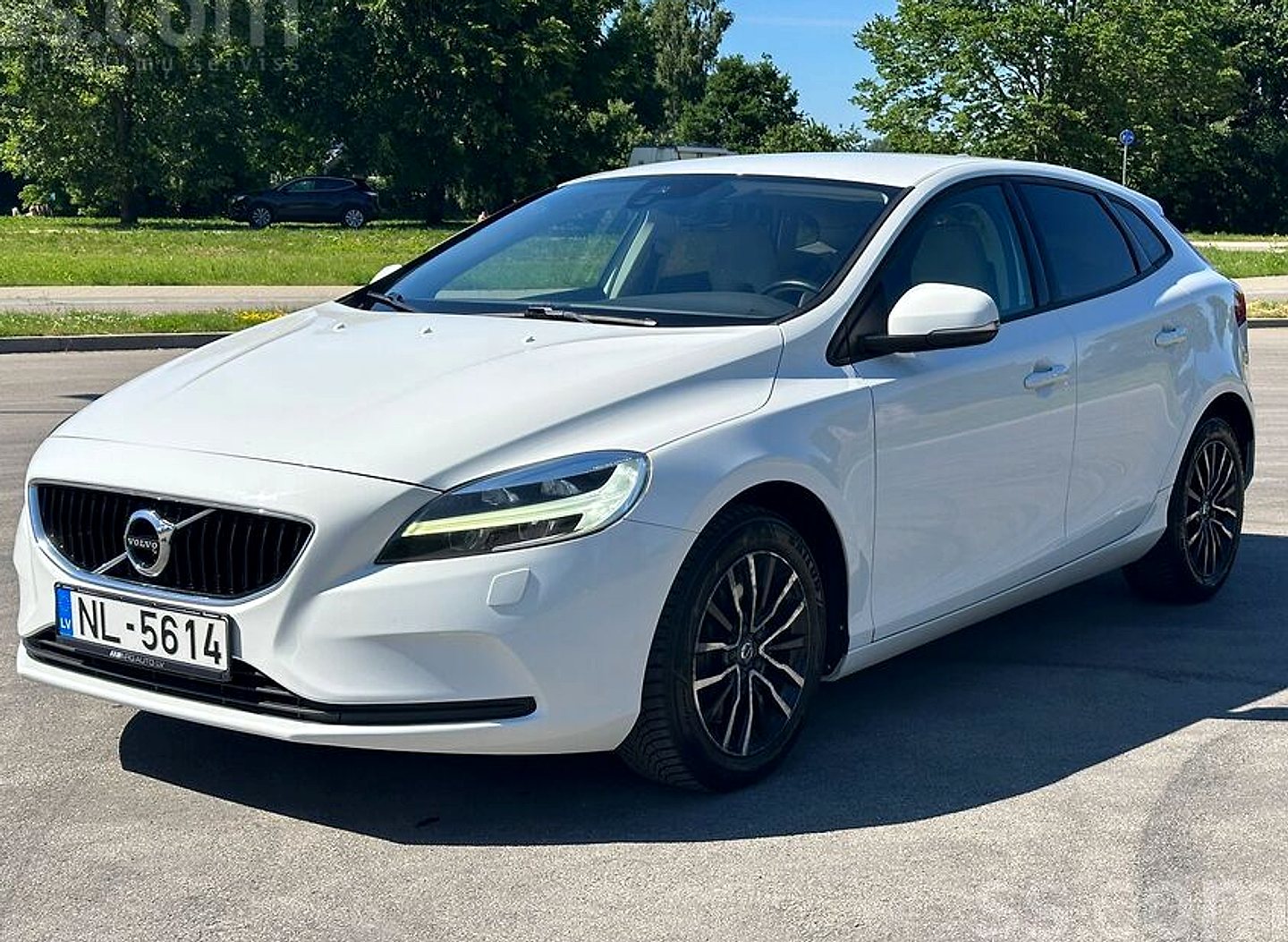 Volvo V40, 2016. gads