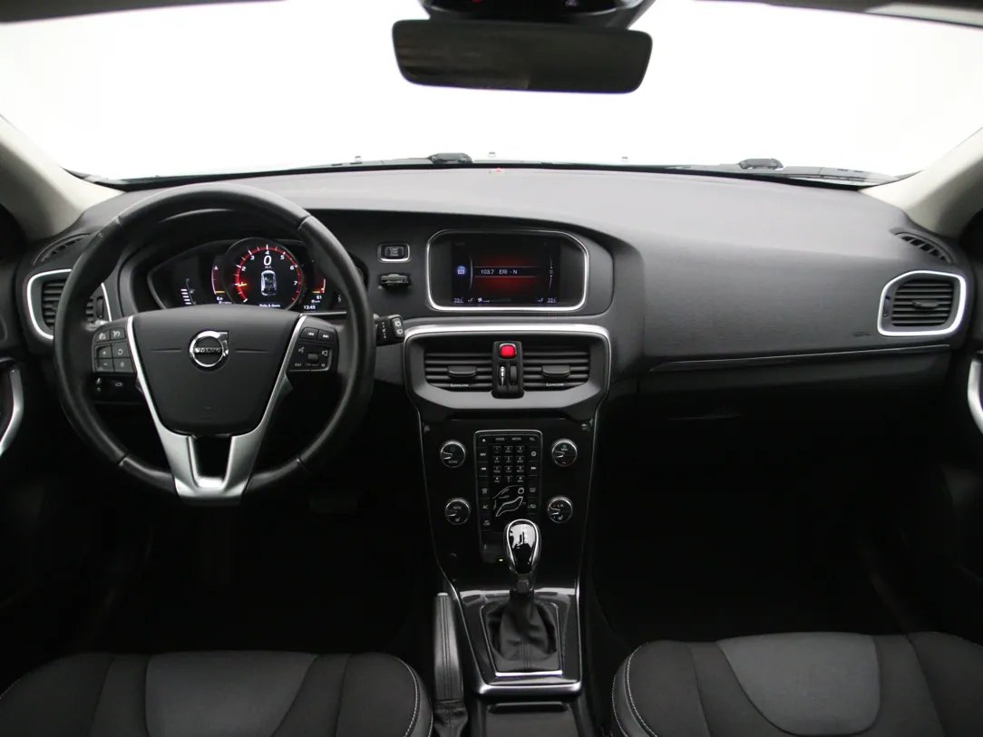 Volvo V40 — foto 3
