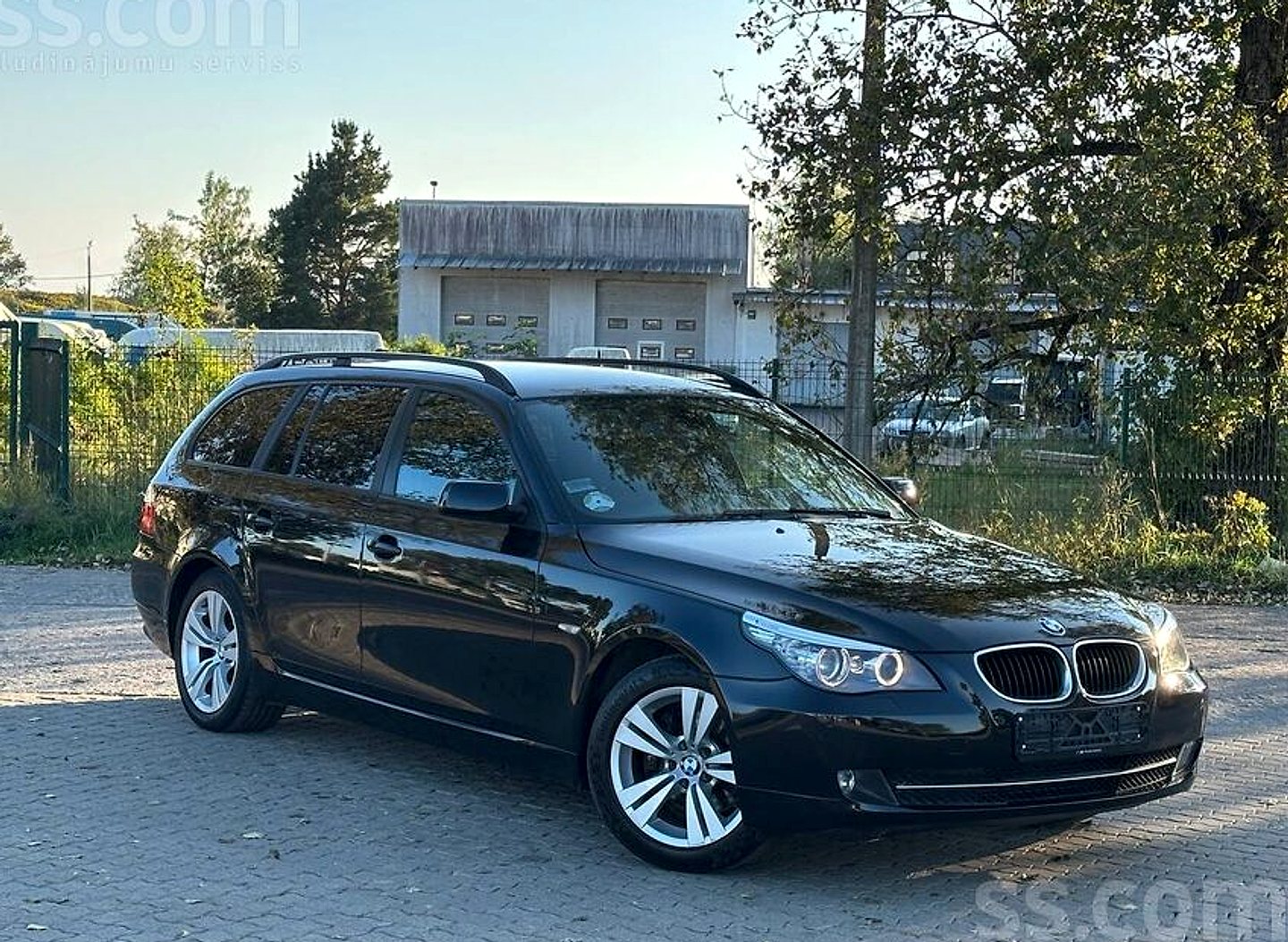 BMW 520 — foto 6