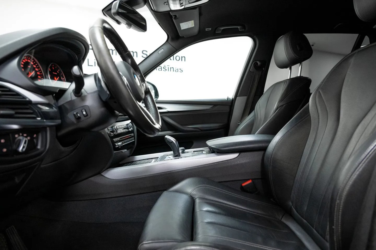 BMW X5 — foto 6