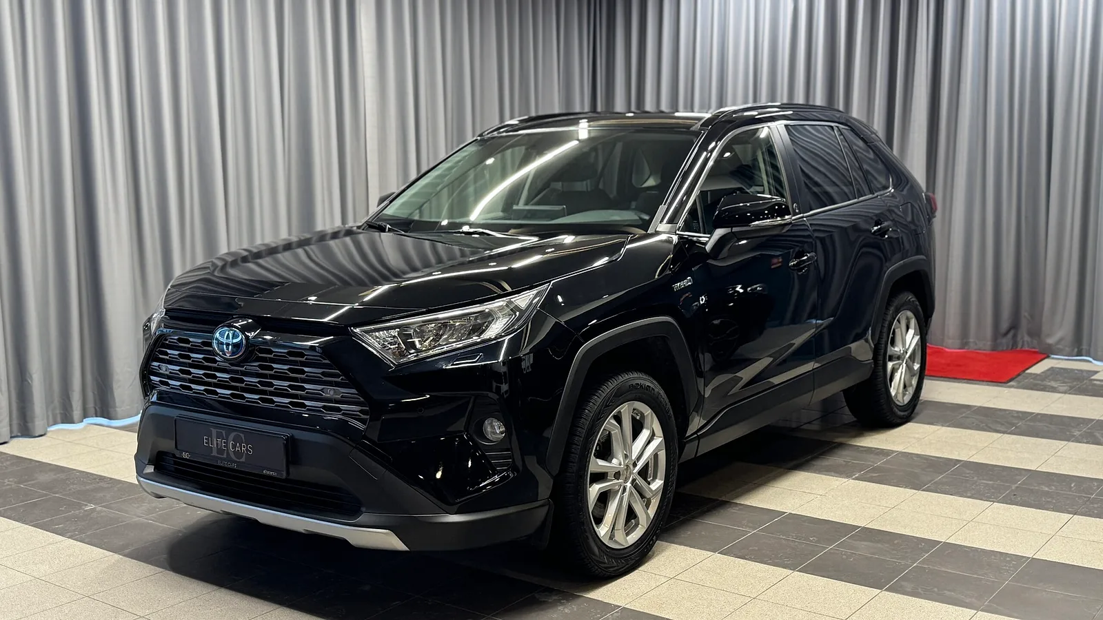 Toyota Rav4, 2021. gads