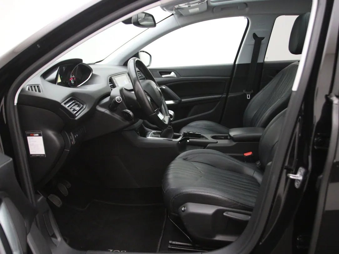 Peugeot 308 — foto 5