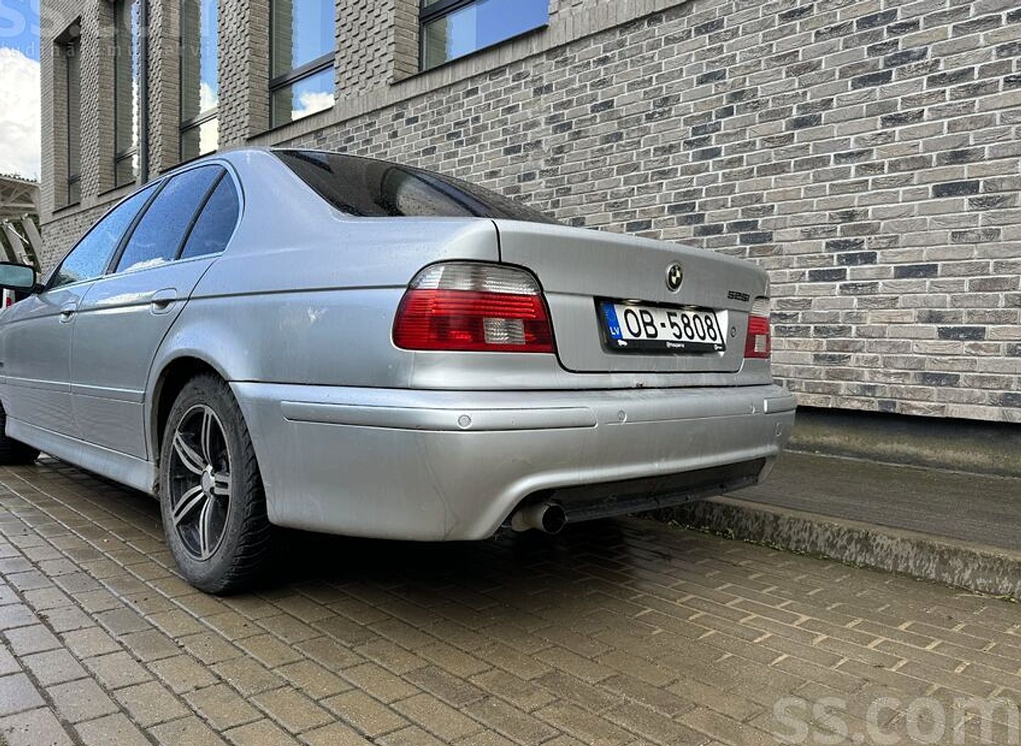 BMW 525 — foto 2