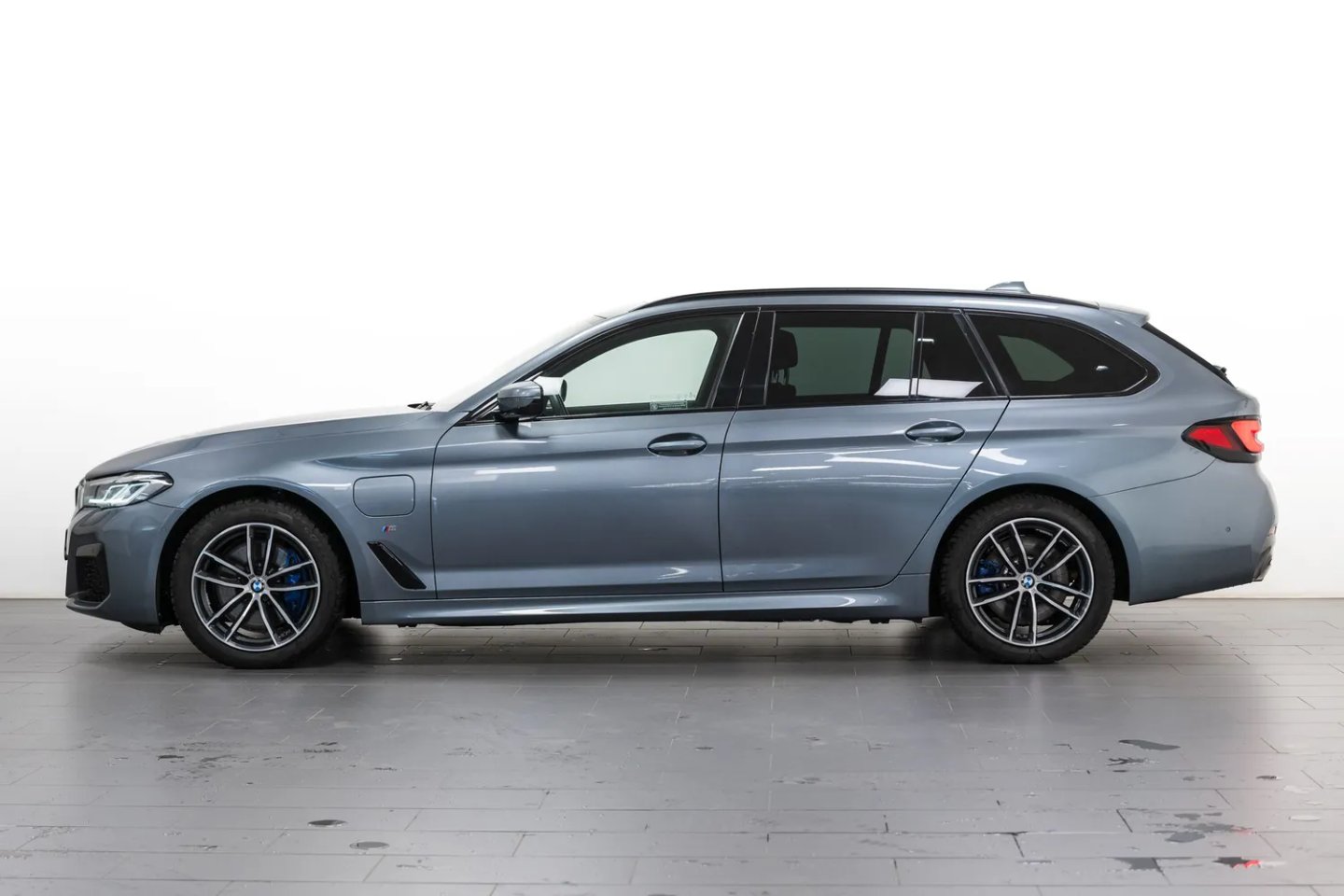 BMW 530 — foto 2