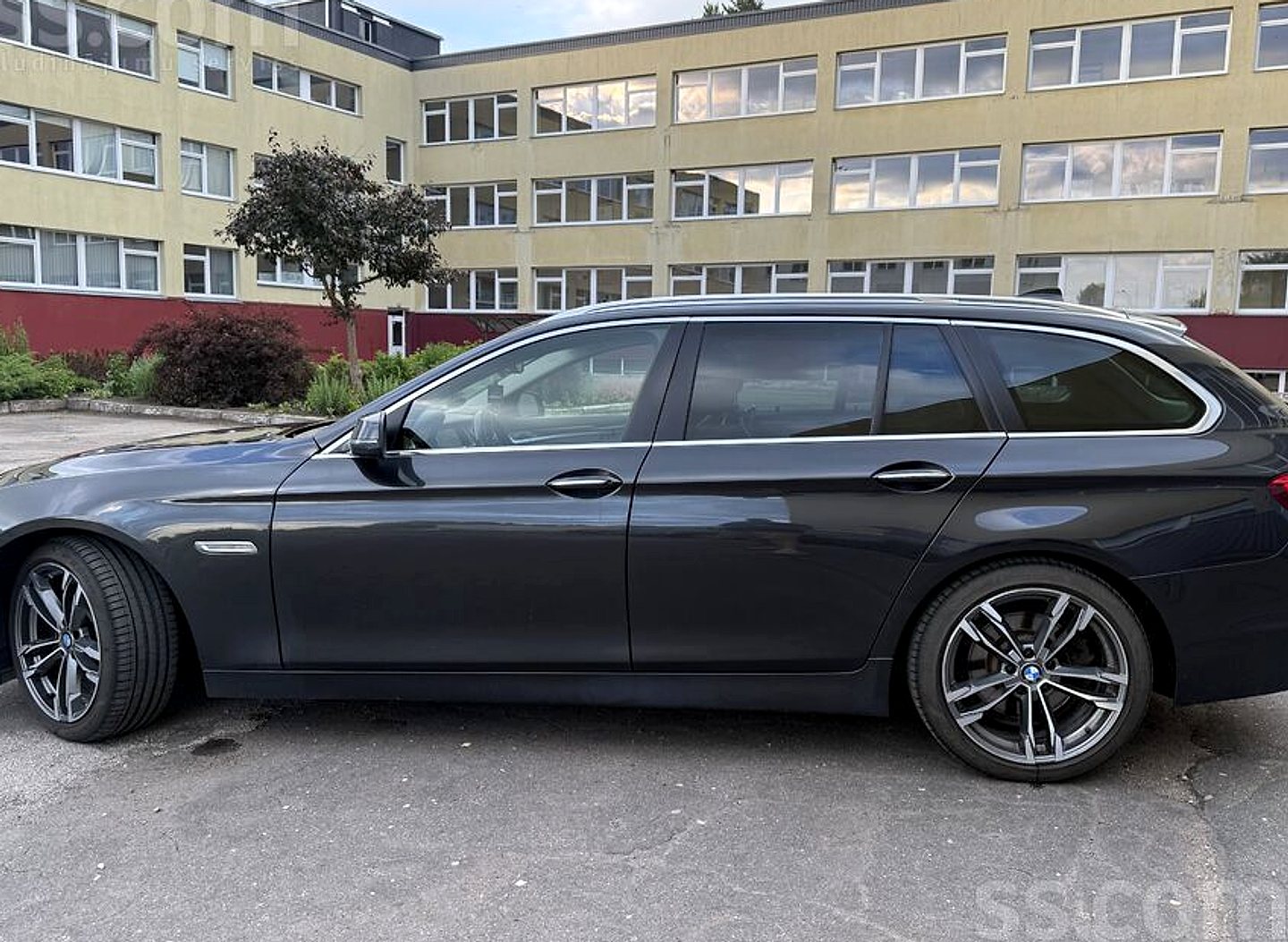 BMW 520 — foto 6