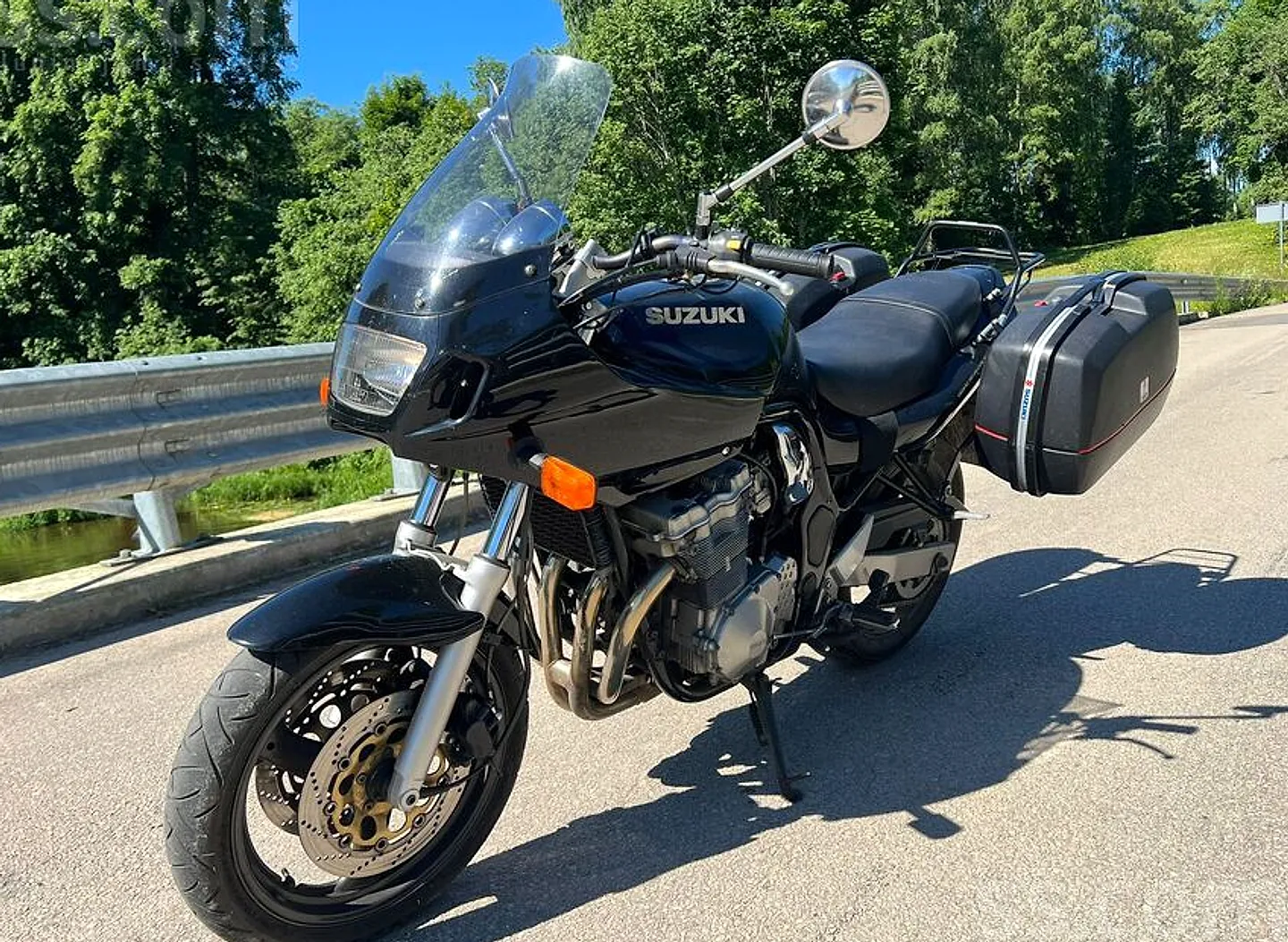 Suzuki Gsf600s, 1999. gads