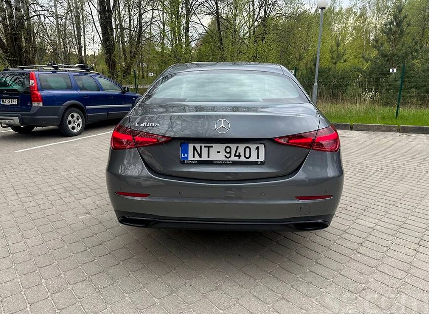 Mercedes-Benz C300 — foto 4