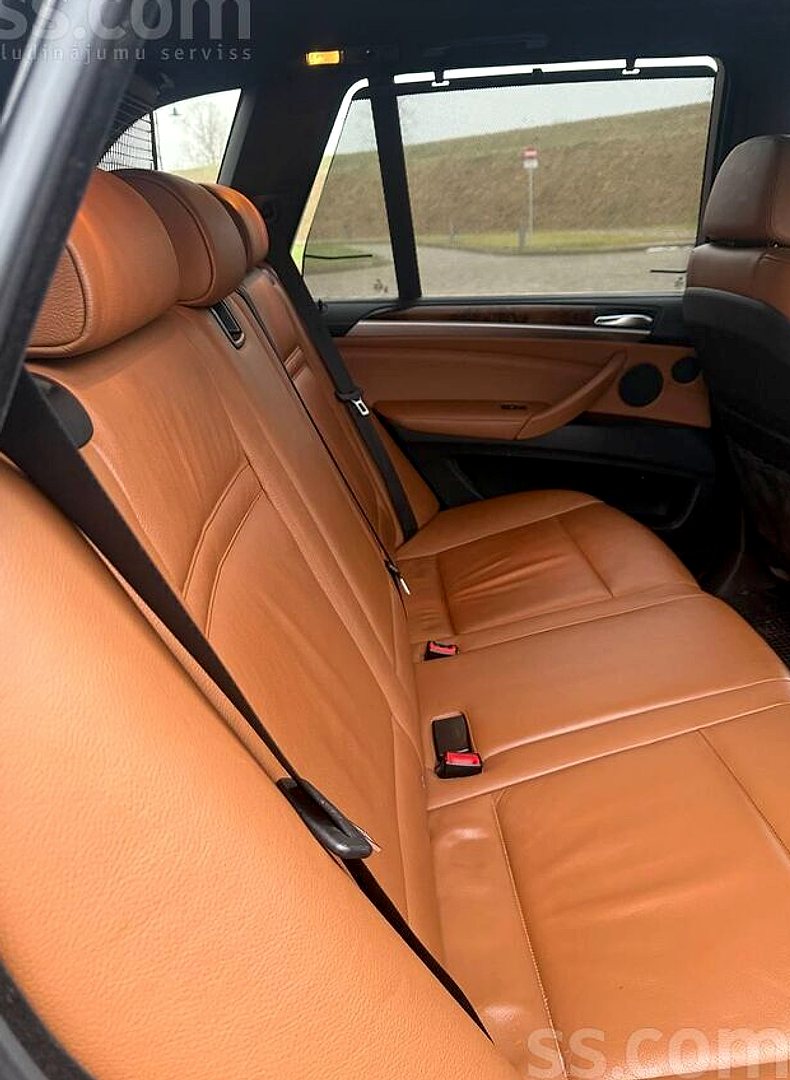 BMW X5 — foto 6