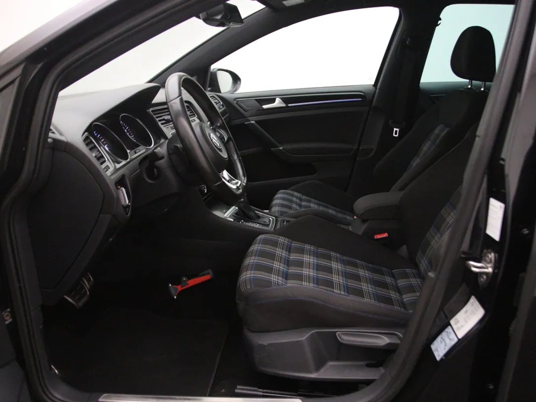 Volkswagen Golf 7 — foto 5