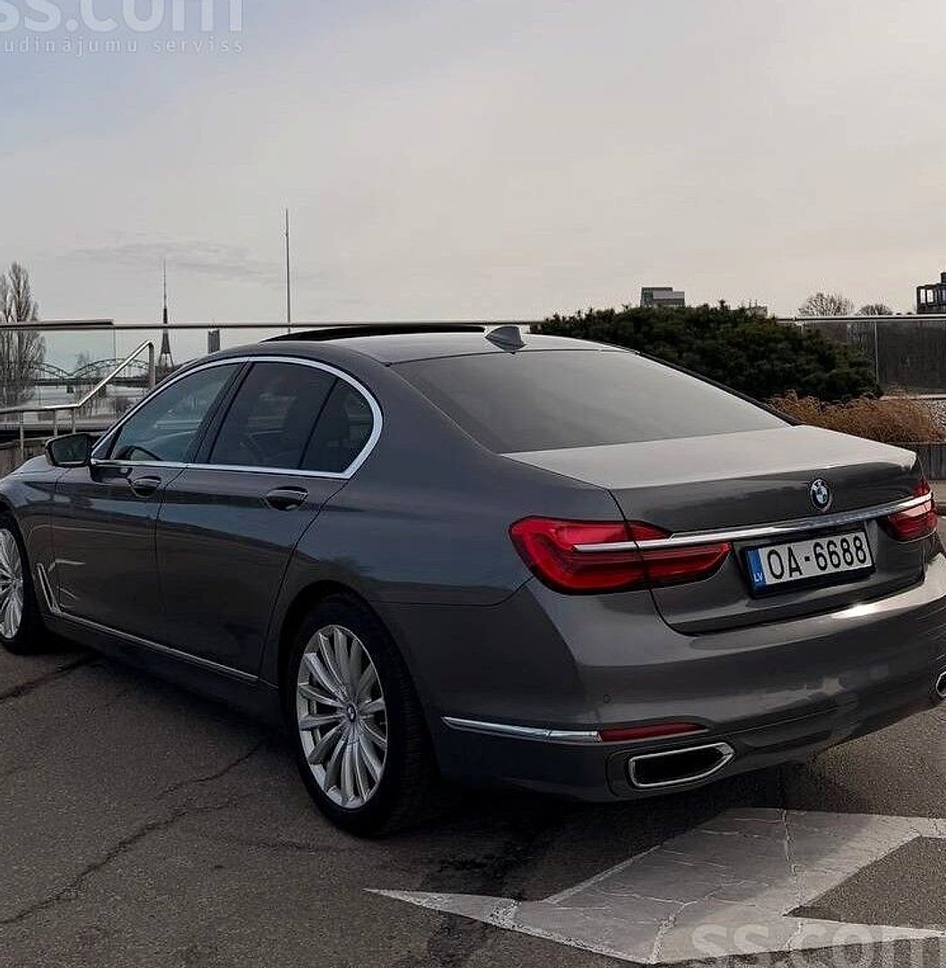 BMW 730 — foto 3