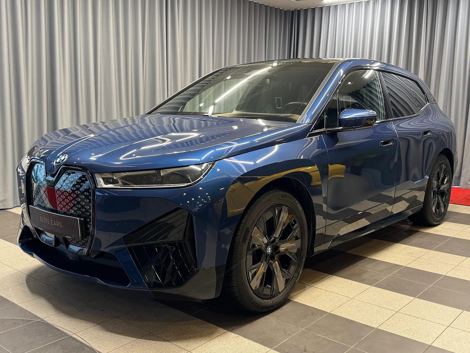 BMW IX40, 2023. gads
