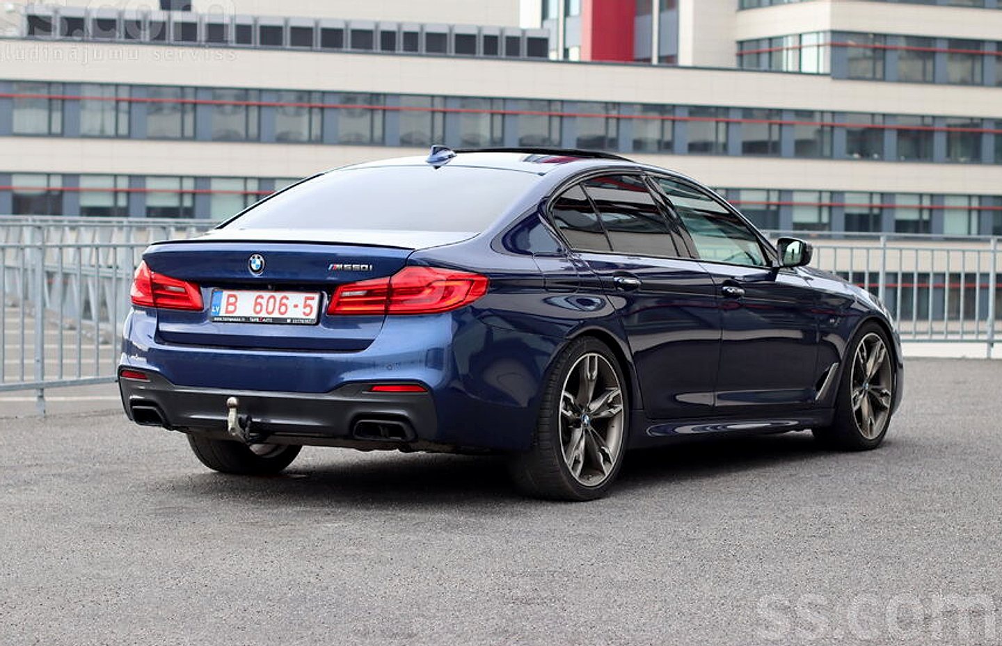 BMW 550 — foto 6
