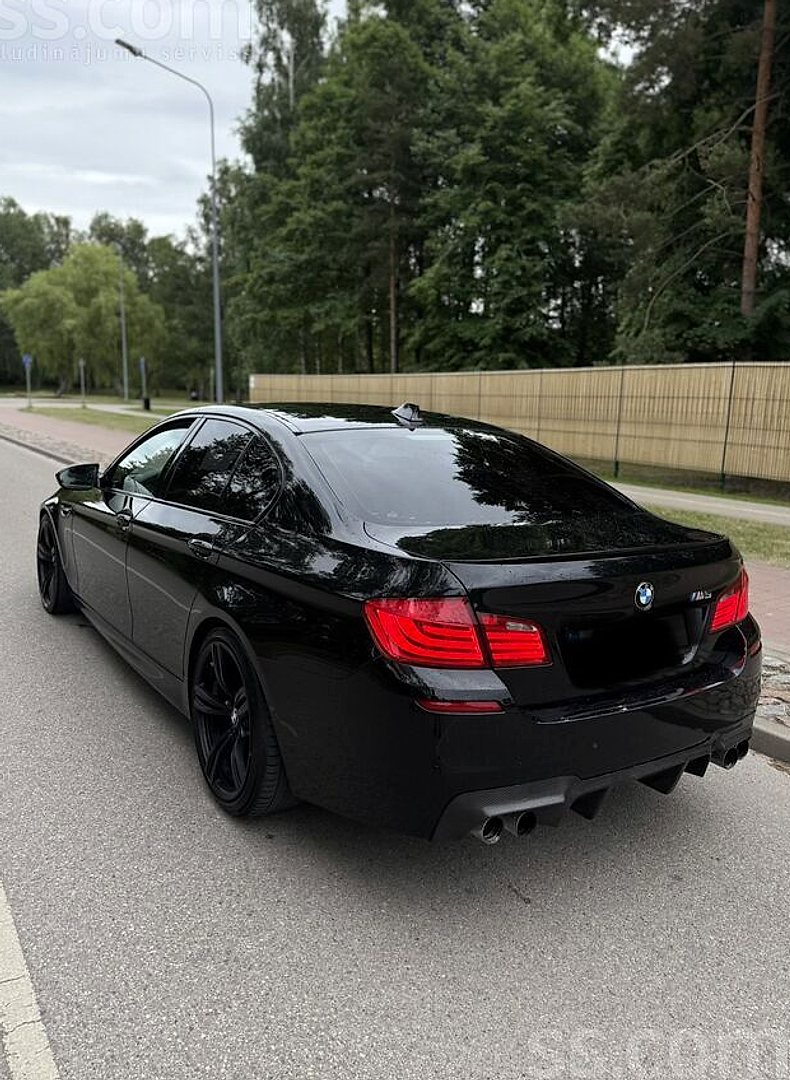 BMW M5 — foto 6