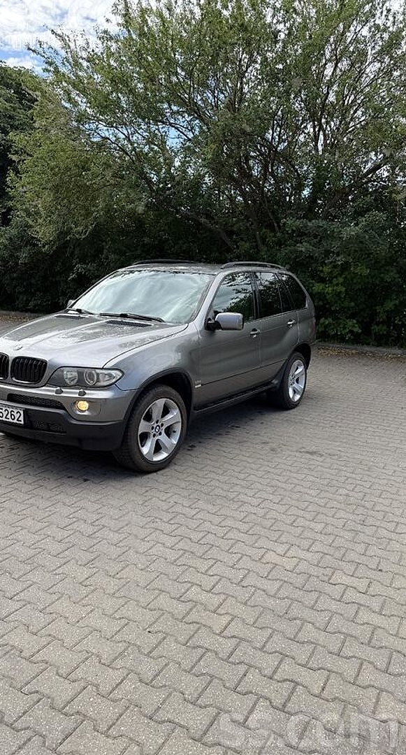 BMW X5 — foto 4