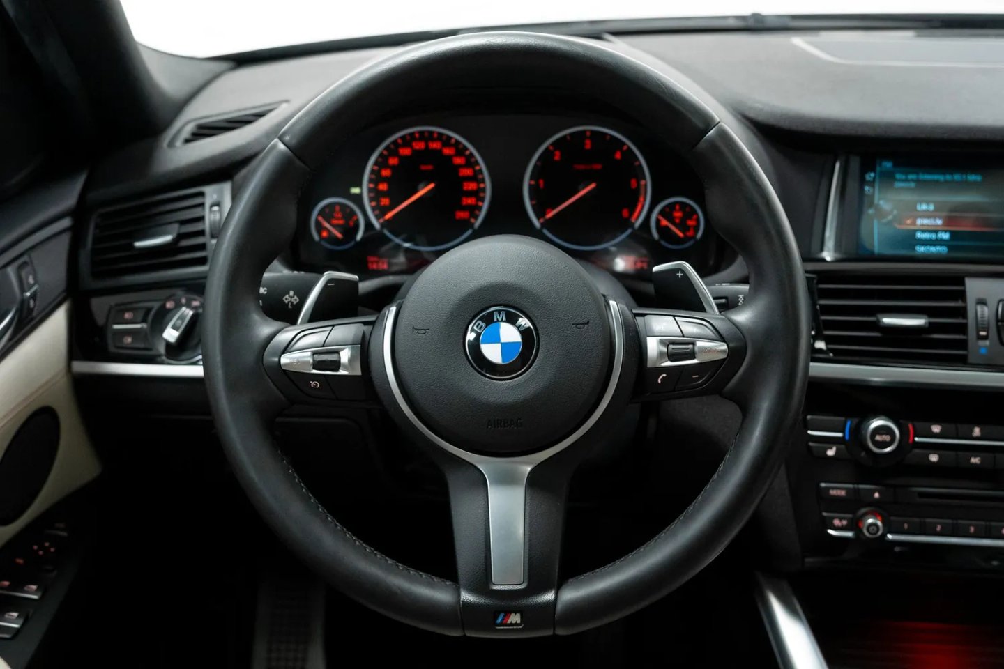 BMW X4 — foto 9