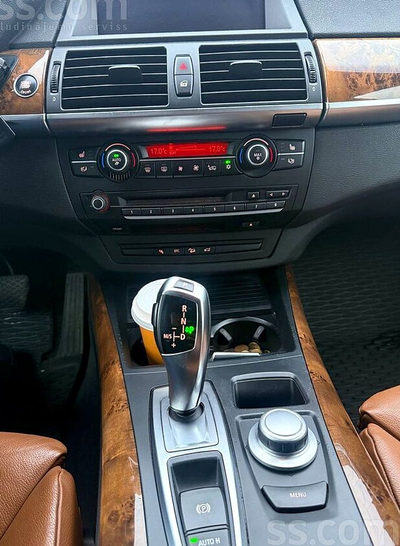 BMW X5 — foto 5
