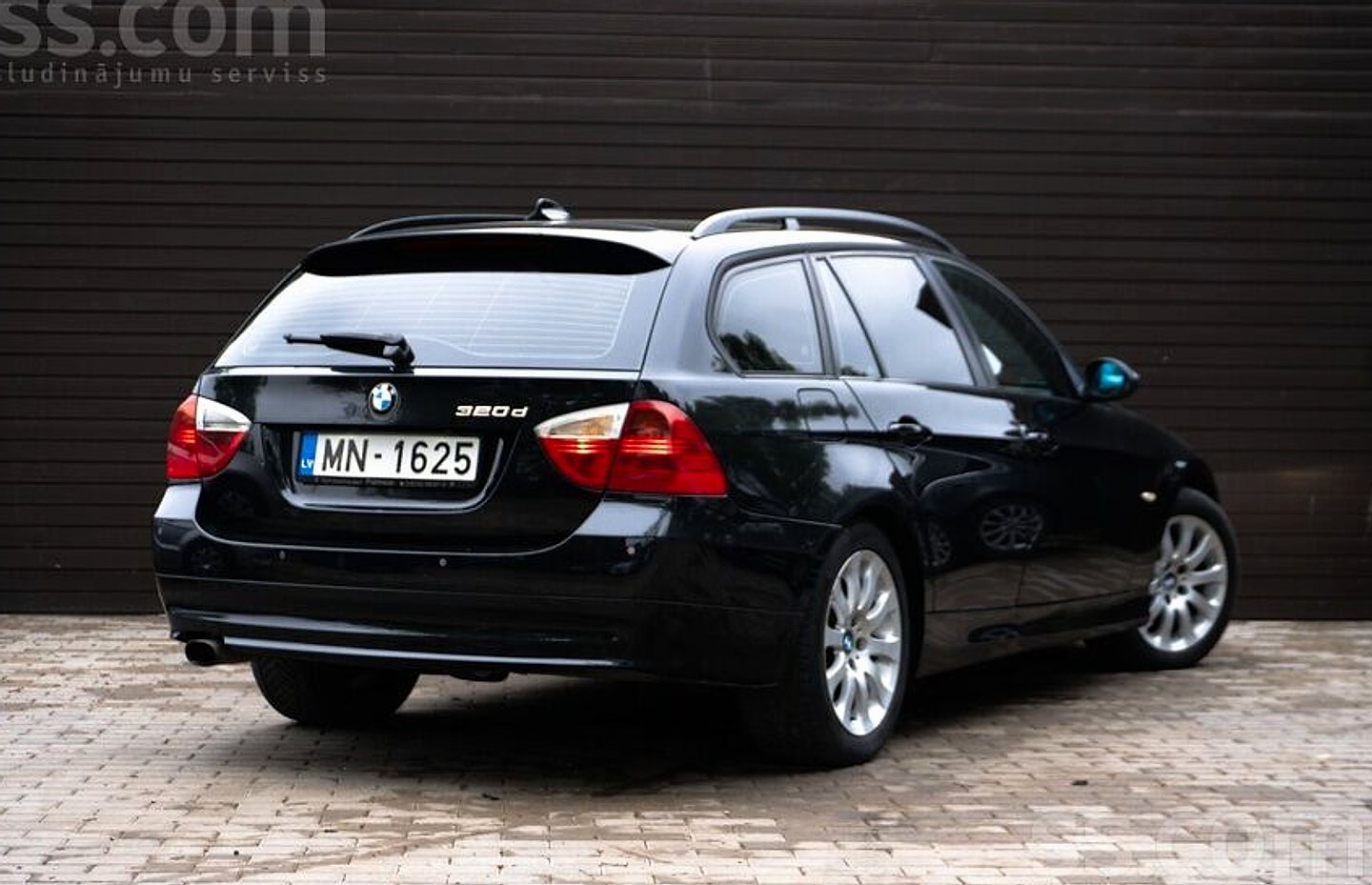 BMW 320 — foto 2