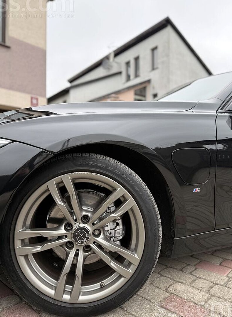 BMW 330 — foto 5