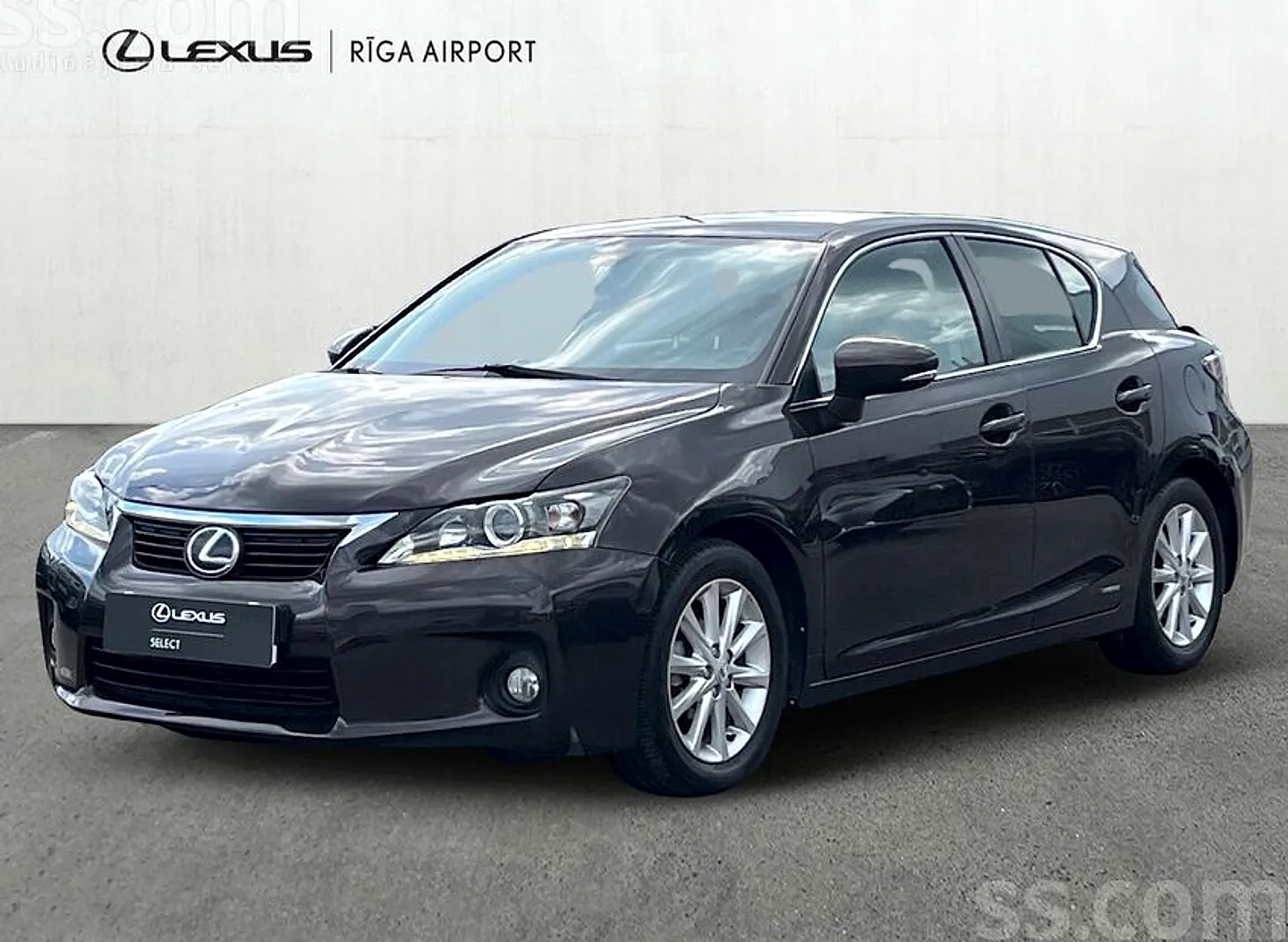 Lexus CT, 2011. gads